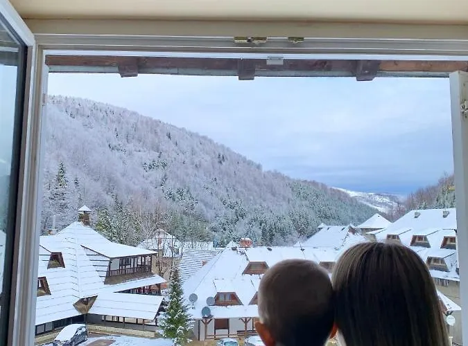 Ski-in & Ski-out, Filip - 30m From Gondola Brzece 아파트 카파오닉