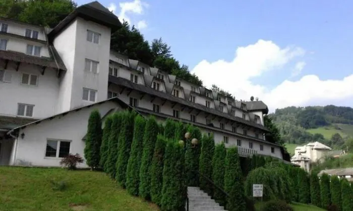 Ski-in & Ski-out, Filip - 30m From Gondola Brzece 아파트 카파오닉